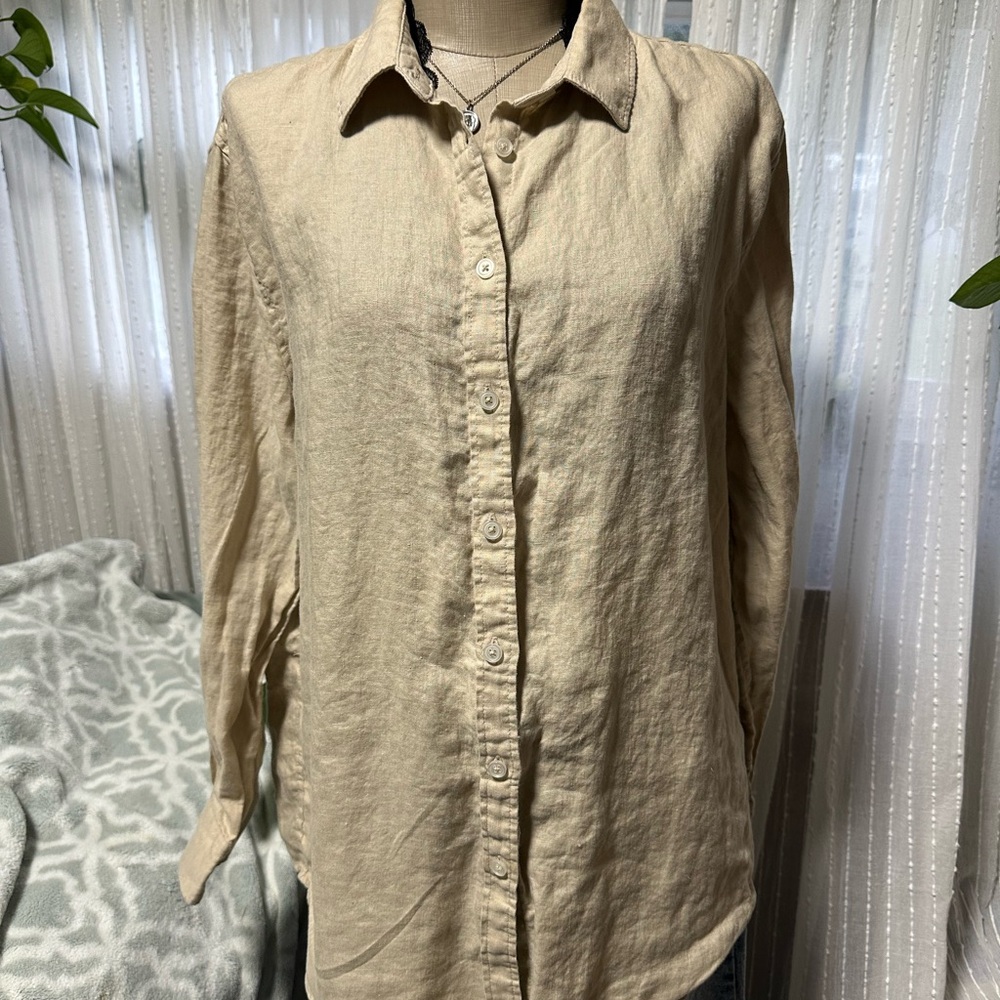 Quince Beige Button Down Shirt - Picture 2 of 4